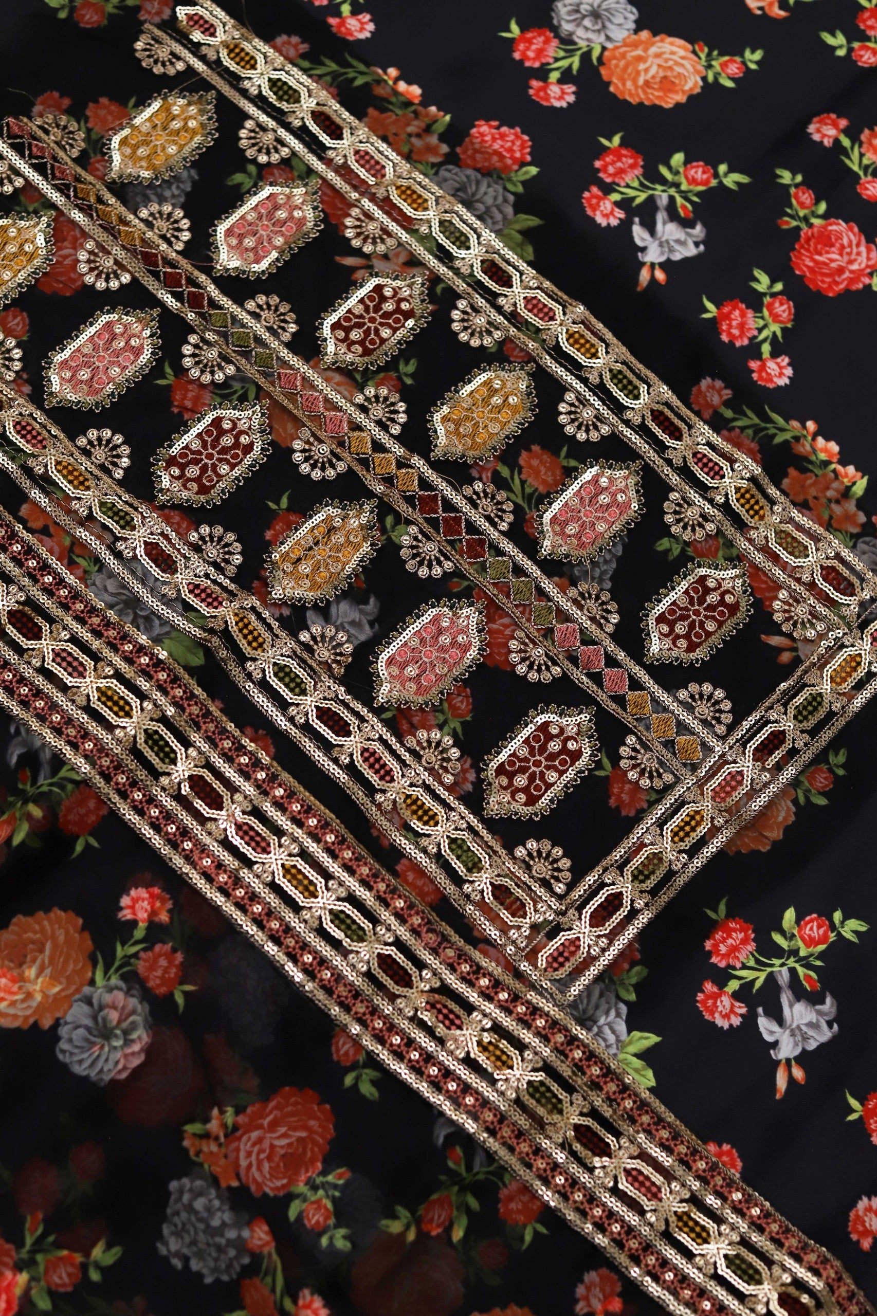 ANEELA’s  3PC PURE SILK WITH 4 SIDE LACE SILK DUPATTA